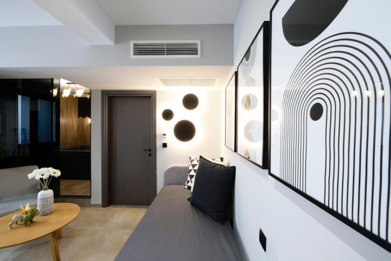 Pillow Urban Stay Thessaloniki Exterior photo