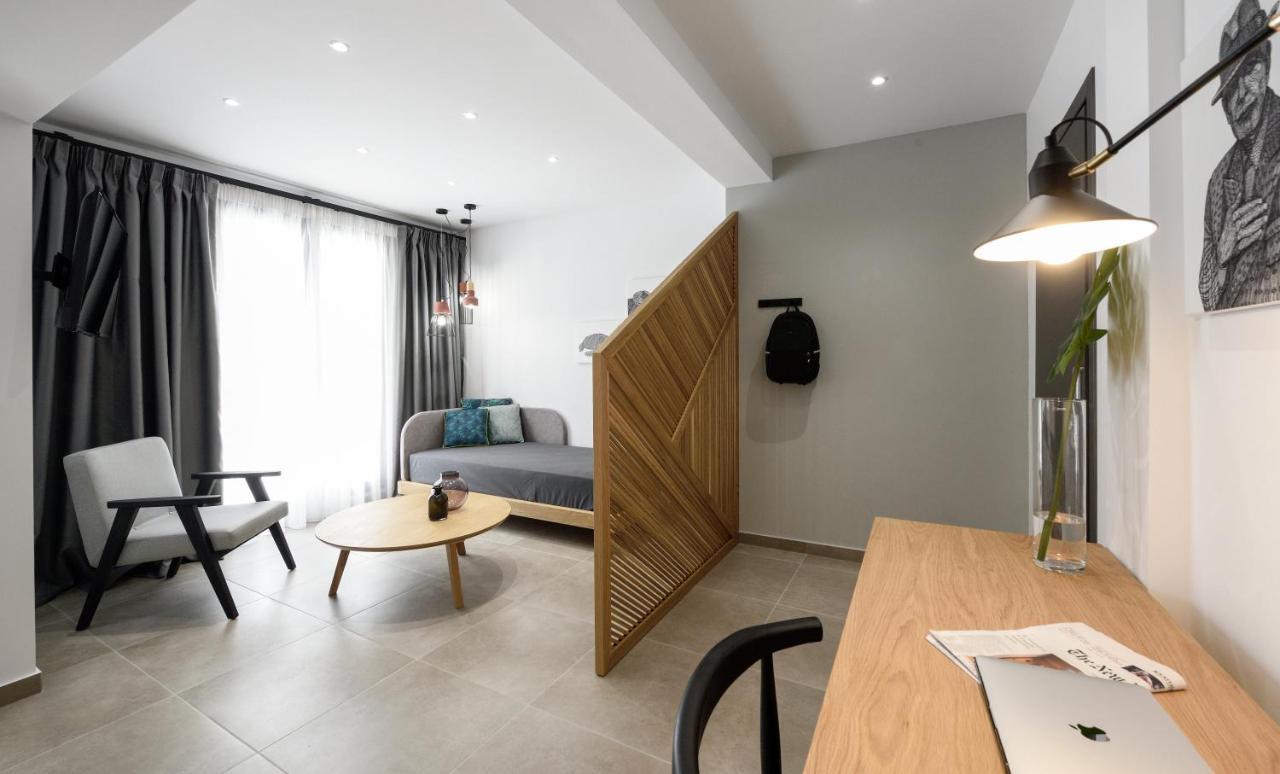 Pillow Urban Stay Thessaloniki Exterior photo