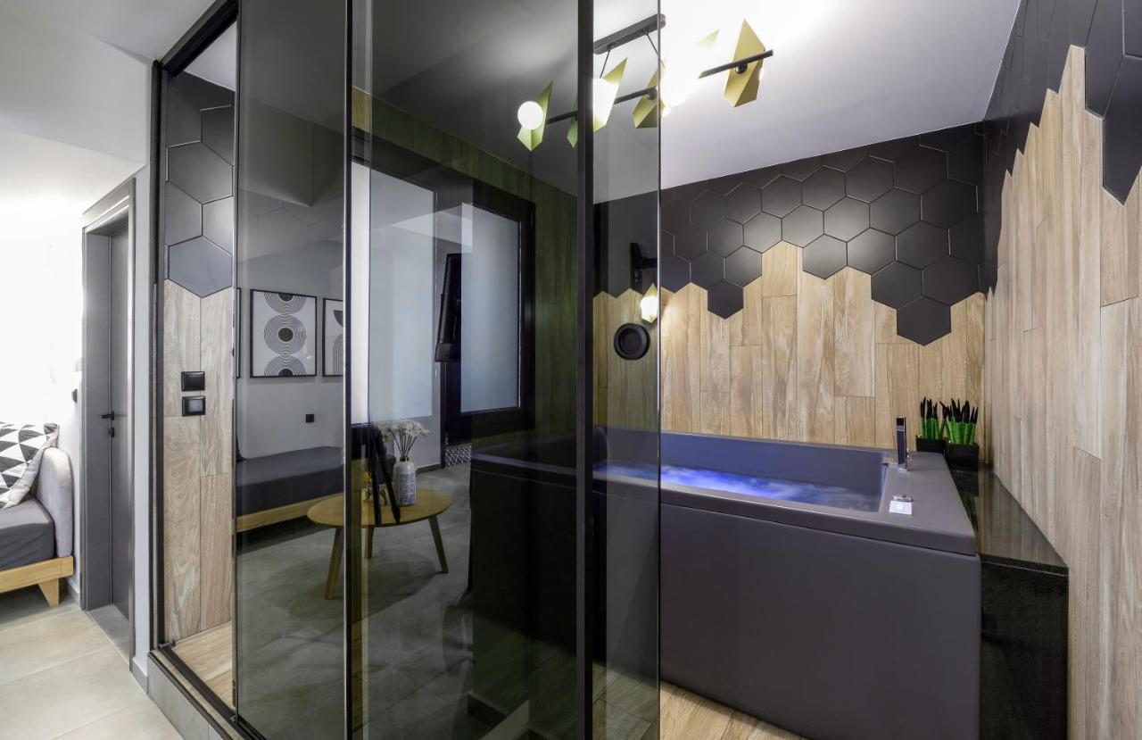 Pillow Urban Stay Thessaloniki Exterior photo