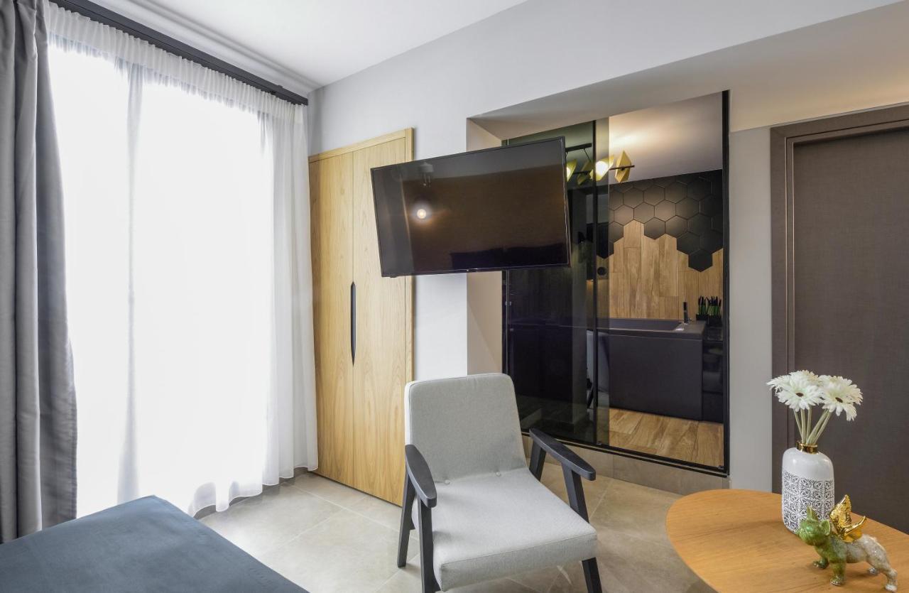 Pillow Urban Stay Thessaloniki Exterior photo