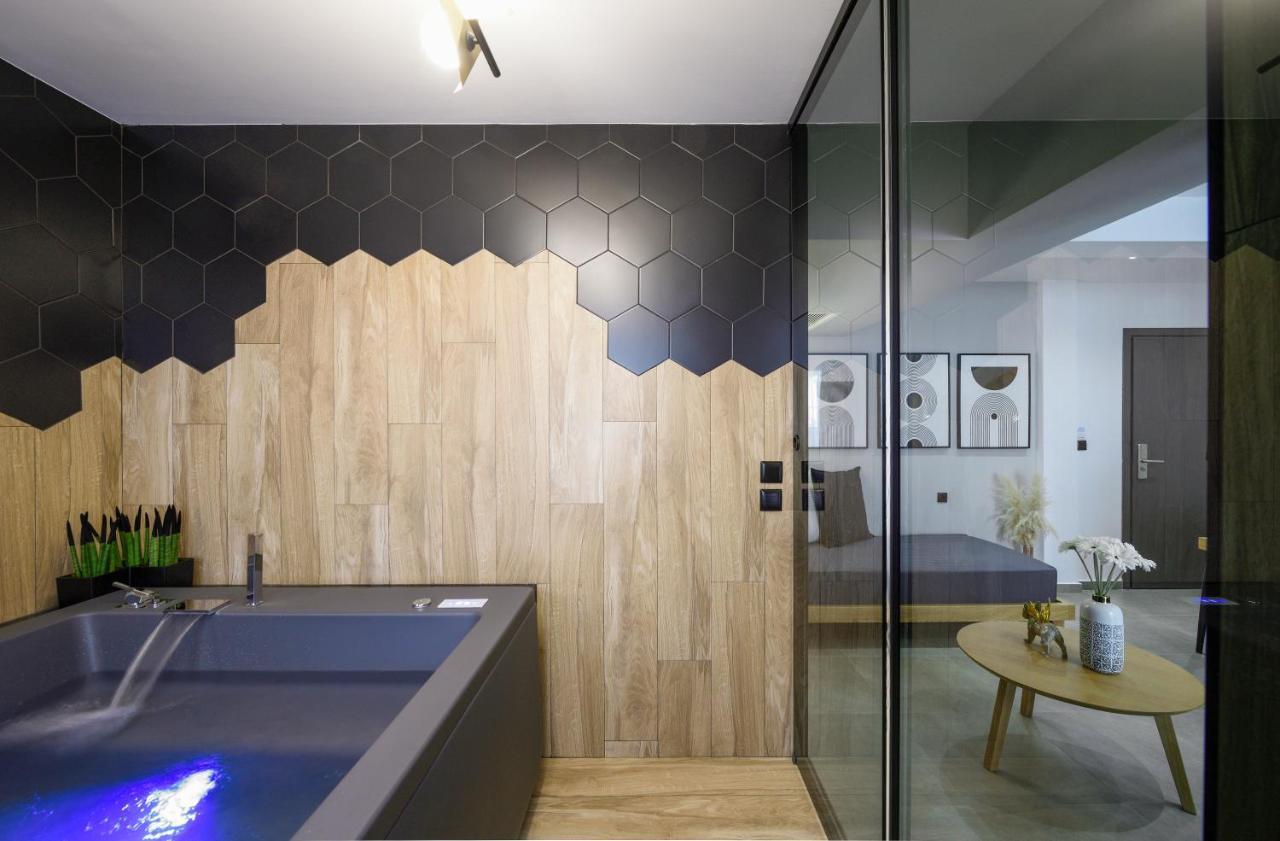 Pillow Urban Stay Thessaloniki Exterior photo