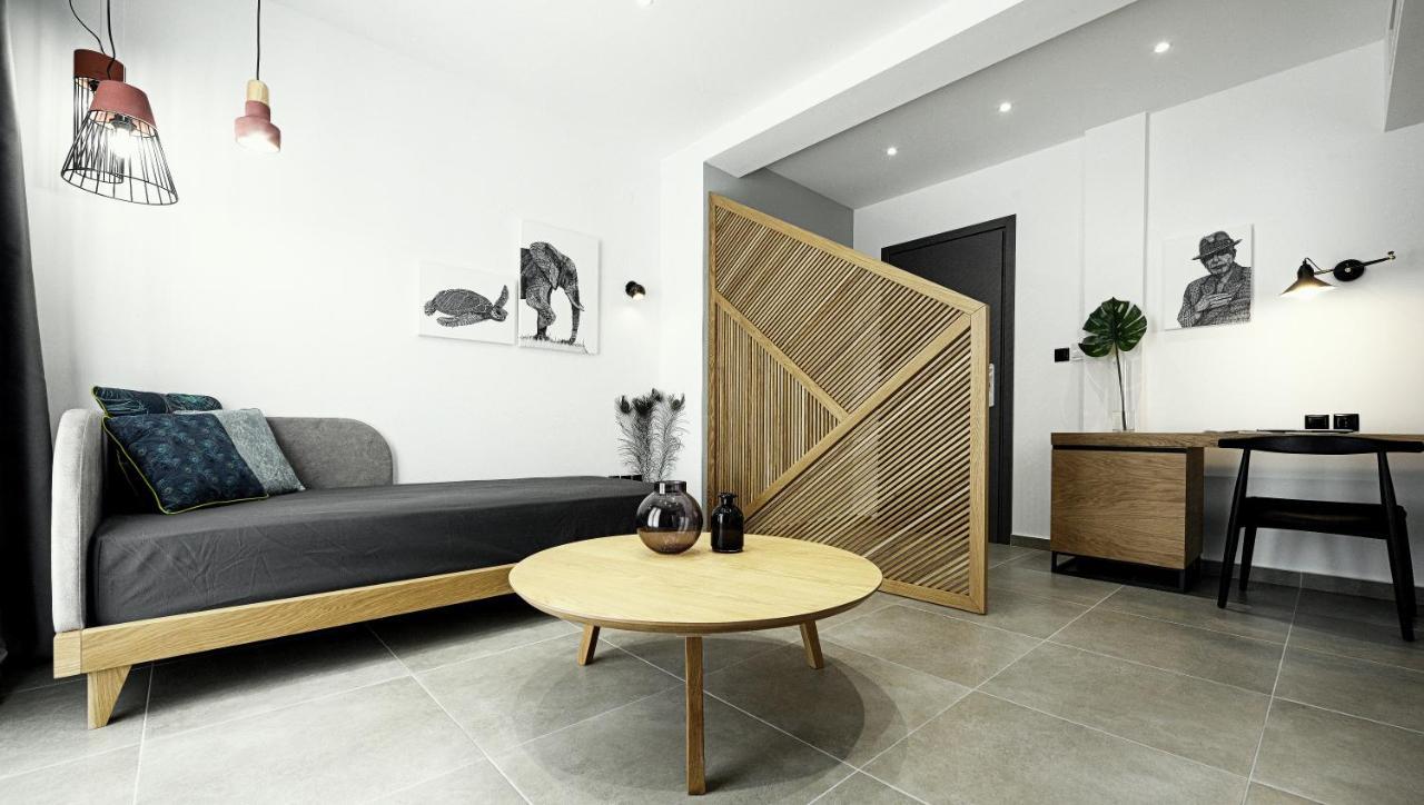 Pillow Urban Stay Thessaloniki Exterior photo